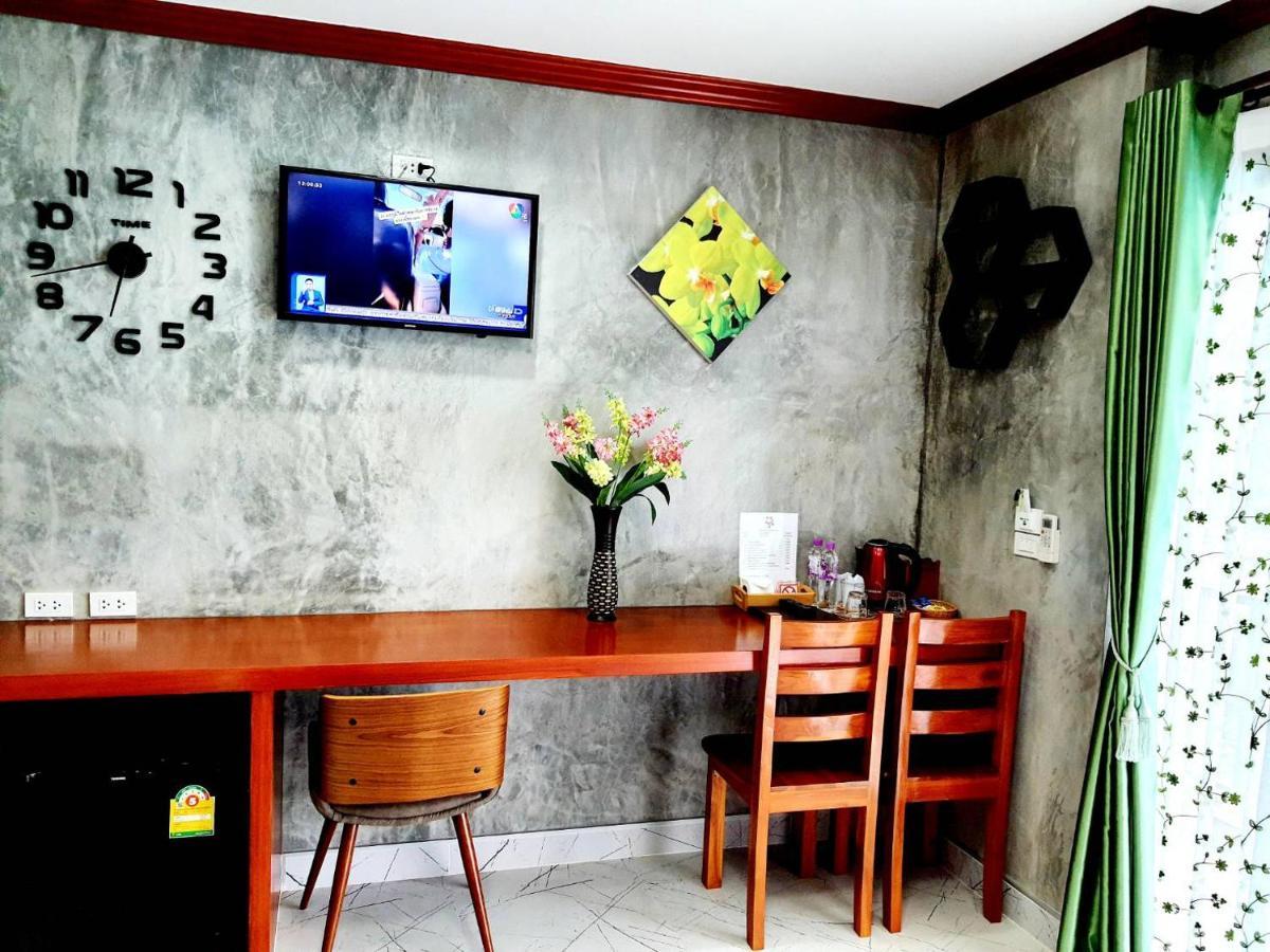 Areeya Phubeach Resort Coliving Coworking Ao Nang Екстер'єр фото