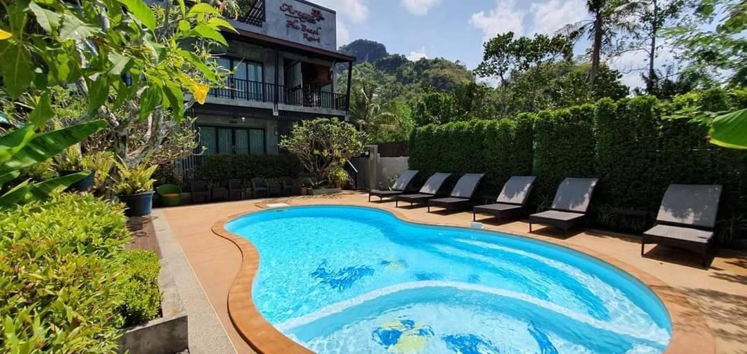 Areeya Phubeach Resort Coliving Coworking Ao Nang Екстер'єр фото