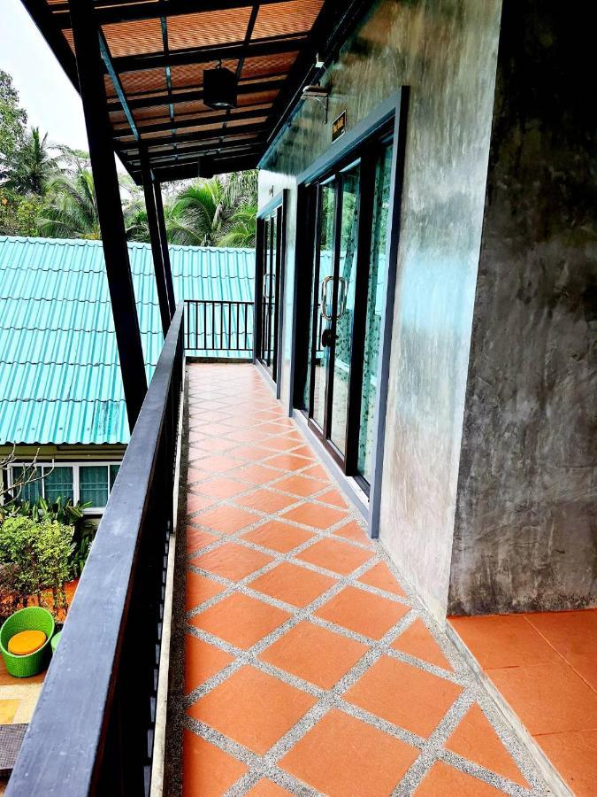 Areeya Phubeach Resort Coliving Coworking Ao Nang Екстер'єр фото